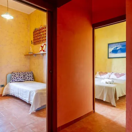Holiday home Air-conditioned In With Parking And Bicycles