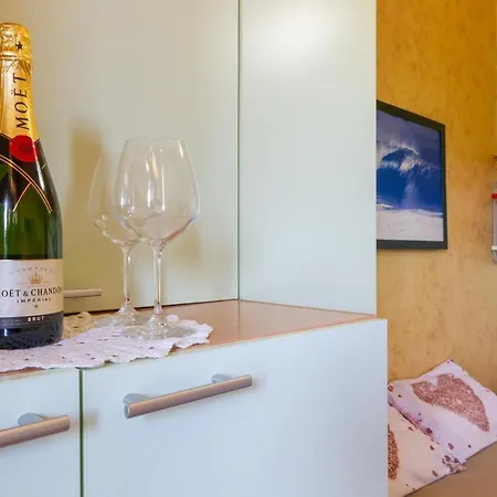 Holiday home Air-conditioned In With Parking And Bicycles